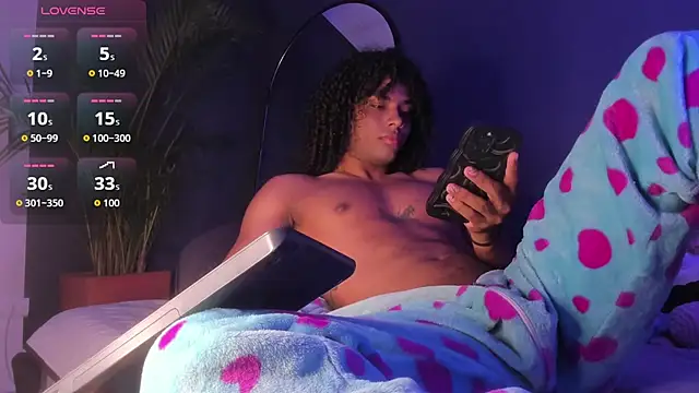 Snapshot of Lucas_eevans chatting on October 20, 2025, 1:11 pm Lucas eevans online show from October 20, 2025, 1:11 pm