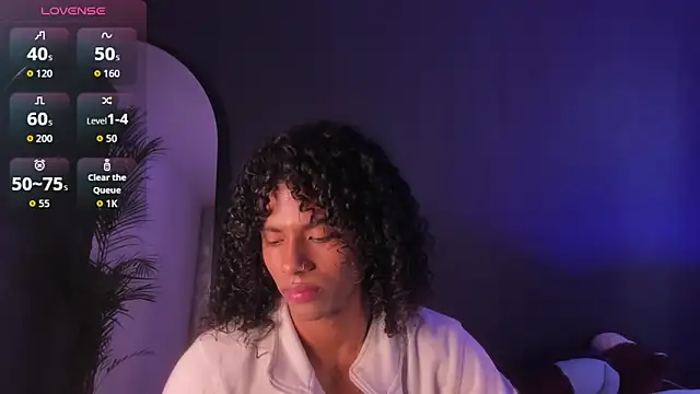 Snapshot of Lucas_eevans chatting on October 24, 2025, 1:18 pm Lucas eevans online show from October 24, 2025, 1:18 pm