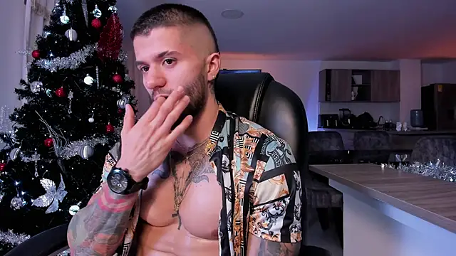 Snapshot of Frank_Farrell chatting on December 19, 2024, 2:56 am Frank Farrell online show from December 19, 2024, 2:56 am