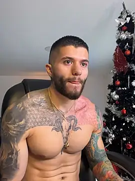 Snapshot of Frank_Farrell chatting on December 21, 2024, 7:38 pm Frank Farrell online show from December 21, 2024, 7:38 pm