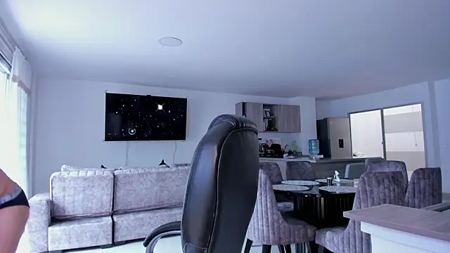 Snapshot of Frank_Farrell chatting on February 3, 2025, 8:35 pm Frank Farrell online show from February 3, 2025, 8:35 pm