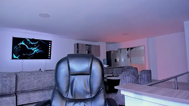 Snapshot of Frank_Farrell chatting on February 6, 2025, 7:40 pm Frank Farrell online show from February 6, 2025, 7:40 pm