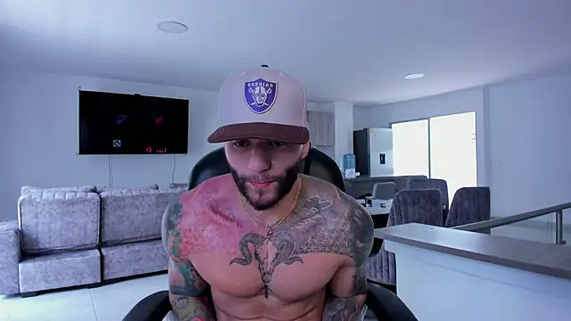 Snapshot of Frank_Farrell chatting on February 19, 2025, 5:49 pm Frank Farrell online show from February 19, 2025, 5:49 pm