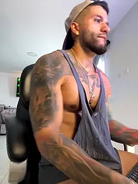 Snapshot of Frank_Farrell chatting on September 10, 2025, 9:48 pm Frank Farrell online show from September 10, 2025, 9:48 pm