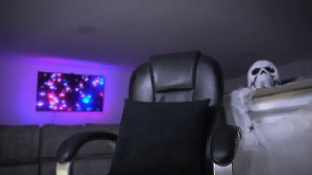 Snapshot of Frank_Farrell chatting on October 24, 2025, 11:12 pm Frank Farrell online show from October 24, 2025, 11:12 pm