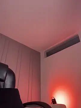 Snapshot of Frank_Farrell chatting on November 10, 2025, 10:31 pm Frank Farrell online show from November 10, 2025, 10:31 pm