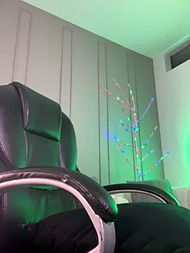 Snapshot of Frank_Farrell chatting on November 14, 2025, 11:02 pm Frank Farrell online show from November 14, 2025, 11:02 pm