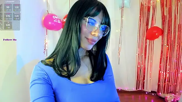 Silvanna-Moree online show from February 21, 2025, 4:48 pm