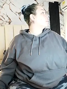 mollieblue69 online show from October 9, 2025, 12:47 pm