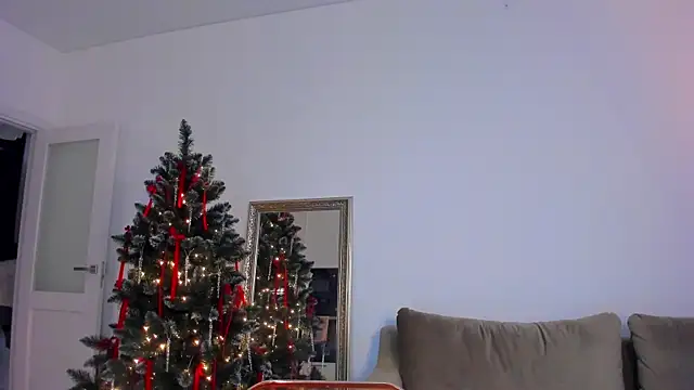 Kossie  online show from December 25, 2024, 11:22 am