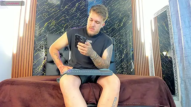 keane lee online show from September 24, 2025, 12:30 pm