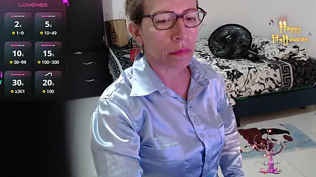 Chayla Ruiz online show from October 23, 2025, 12:10 am