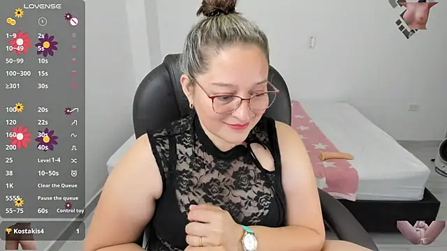 Snapshot of alejandra_milf_ chatting on March 10, 2025, 12:29 am alejandra milf online show from March 10, 2025, 12:29 am