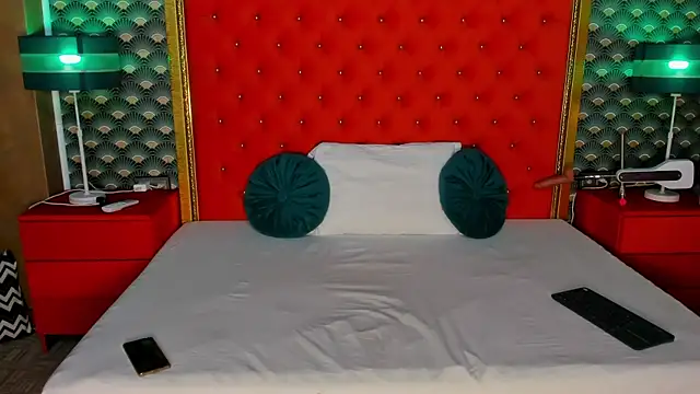 VallerieJones online show from February 21, 2025, 2:16 pm