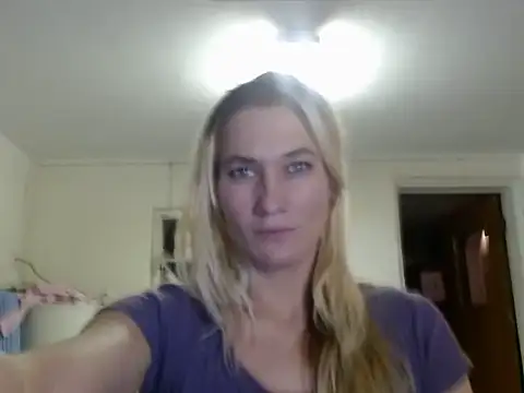 missymilf online show from February 12, 2025, 11:41 pm