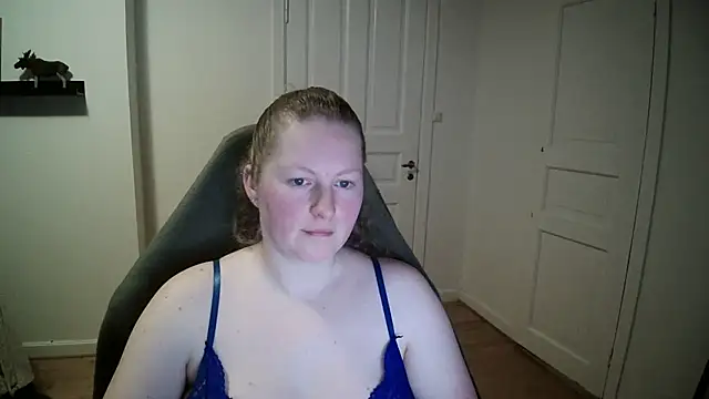 Snapshot of Girlnina-1995 chatting on January 6, 2025, 5:59 pm Girlnina-1995 online show from January 6, 2025, 5:59 pm