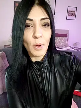 AryaSummersReal online show from March 2, 2025, 4:32 pm