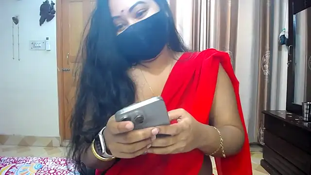 lady maeda  online show from January 11, 2025, 10:29 pm