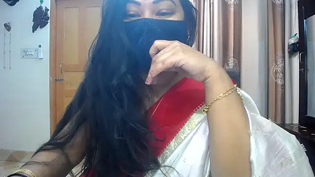 lady maeda  online show from February 4, 2025, 10:45 pm