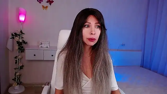 wendifoste online show from November 17, 2025, 6:35 pm