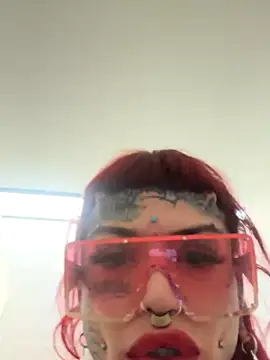 tamarapervert online show from September 26, 2025, 10:19 am