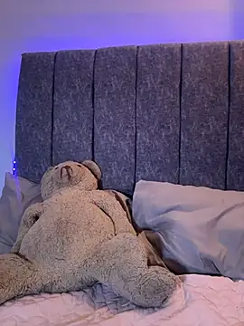 MeganKitty  online show from December 14, 2025, 2:22 pm