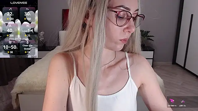 Snapshot of VictoriaTiger chatting on February 20, 2025, 2:02 pm VictoriaTiger online show from February 20, 2025, 2:02 pm