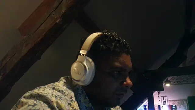 Bandusrilankasexymen online show from March 6, 2025, 10:04 pm