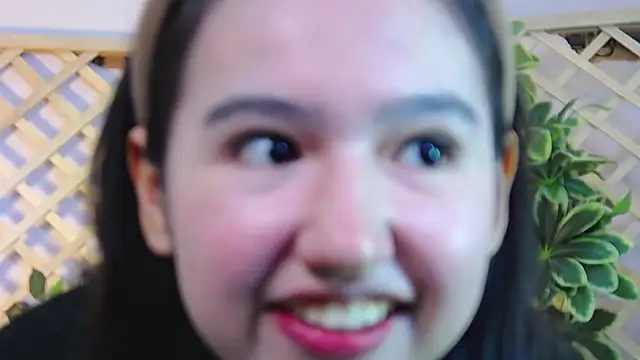 Pinkie Princes online show from September 28, 2025, 3:12 am