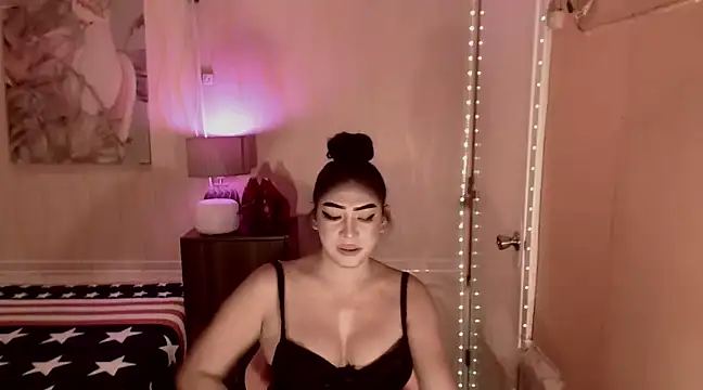 Snapshot of Biancafoxie chatting on December 13, 2024, 4:22 am Biancafoxie online show from December 13, 2024, 4:22 am