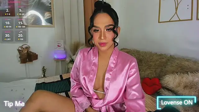 Snapshot of ClassyEllice chatting on November 6, 2025, 10:32 pm ClassyEllice online show from November 6, 2025, 10:32 pm