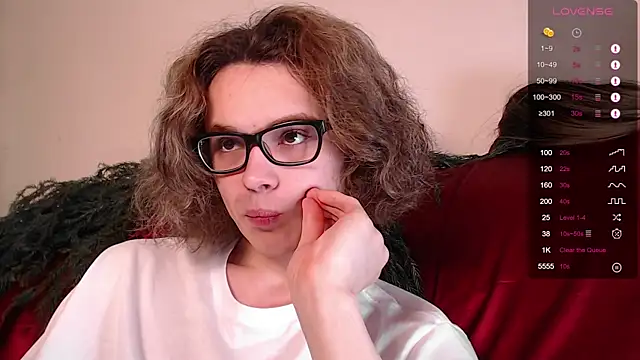 Snapshot of Herman_Elfi chatting on December 11, 2024, 4:39 am Herman Elfi online show from December 11, 2024, 4:39 am