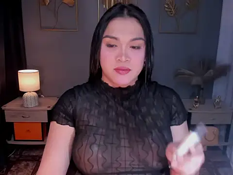 MaxeneCullens online show from October 4, 2025, 6:55 am