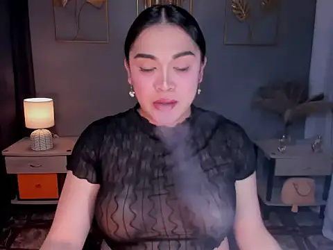 Snapshot of MaxeneCullens chatting on November 7, 2025, 3:28 am MaxeneCullens online show from November 7, 2025, 3:28 am