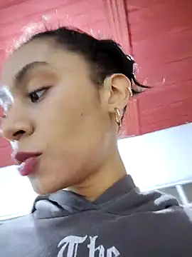 Leaberry online show from November 29, 2025, 1:41 am