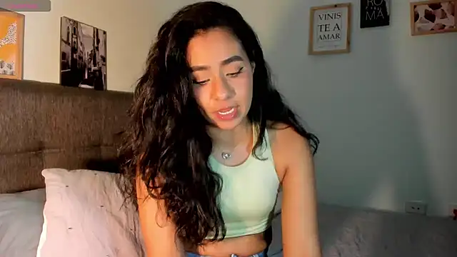 valeryvegas 2 online show from September 19, 2025, 2:46 am