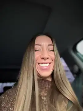 EvaCatt online show from November 18, 2025, 3:34 am