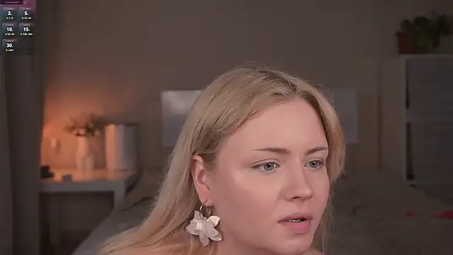 Snapshot of missbeatriss chatting on November 26, 2025, 3:57 pm missbeatriss online show from November 26, 2025, 3:57 pm