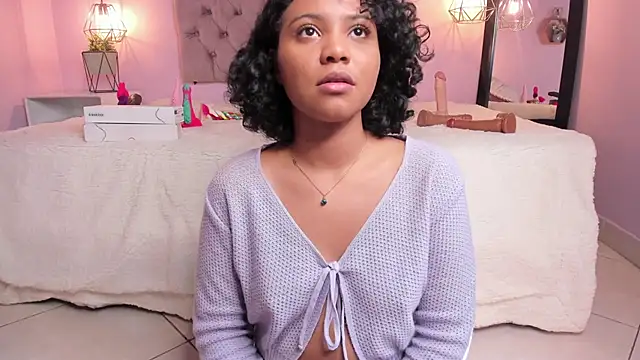 Snapshot of Zafiiraa chatting on January 22, 2025, 3:07 pm Zafiiraa online show from January 22, 2025, 3:07 pm