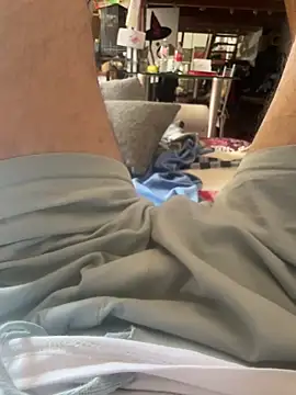 simoninside25 online show from September 20, 2025, 12:50 pm