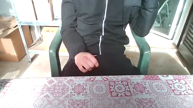 simoninside25 online show from November 16, 2025, 9:26 am