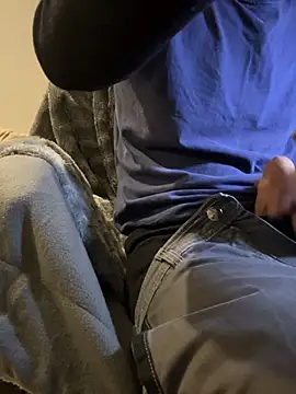 simoninside25 online show from December 2, 2025, 4:57 pm