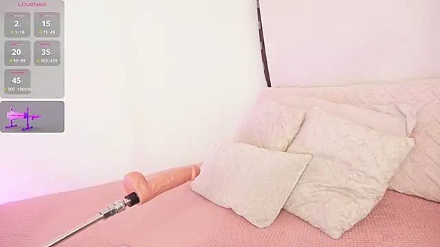 Snapshot of Alexxandra_12 chatting on October 25, 2025, 8:55 am Alexxandra 12 online show from October 25, 2025, 8:55 am