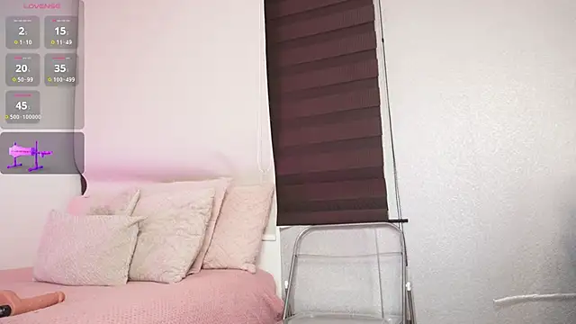 Snapshot of Alexxandra_12 chatting on November 25, 2025, 9:42 am Alexxandra 12 online show from November 25, 2025, 9:42 am