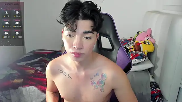 Snapshot of santy7v7 chatting on February 15, 2025, 1:27 pm santy7v7 online show from February 15, 2025, 1:27 pm