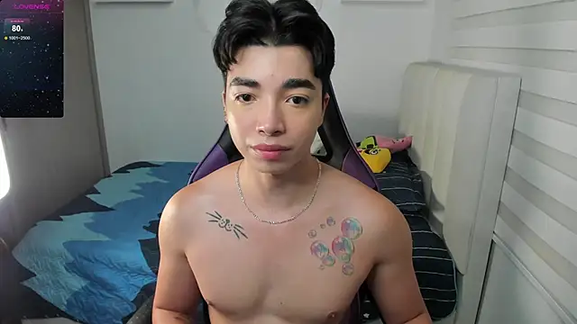 Snapshot of santy7v7 chatting on September 17, 2025, 1:24 pm santy7v7 online show from September 17, 2025, 1:24 pm