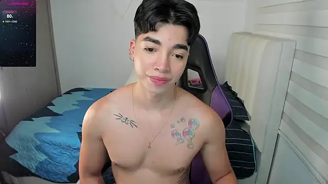 Snapshot of santy7v7 chatting on September 21, 2025, 1:24 pm santy7v7 online show from September 21, 2025, 1:24 pm