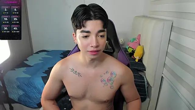 Snapshot of santy7v7 chatting on October 4, 2025, 12:25 pm santy7v7 online show from October 4, 2025, 12:25 pm