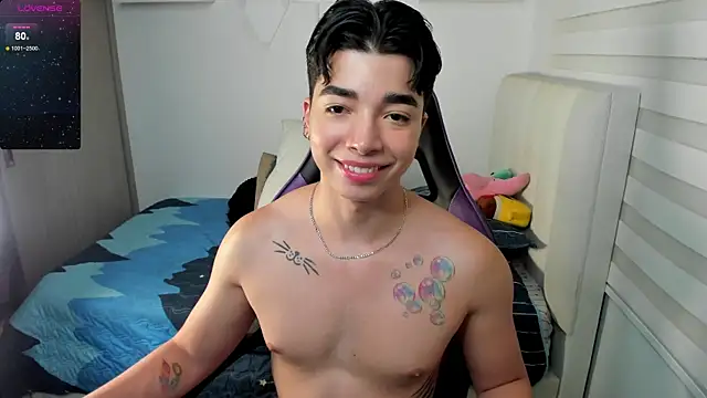 Snapshot of santy7v7 chatting on October 22, 2025, 1:22 pm santy7v7 online show from October 22, 2025, 1:22 pm