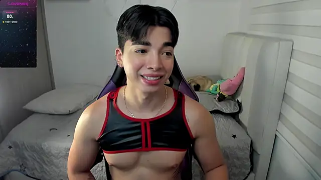 Snapshot of santy7v7 chatting on November 4, 2025, 1:10 pm santy7v7 online show from November 4, 2025, 1:10 pm